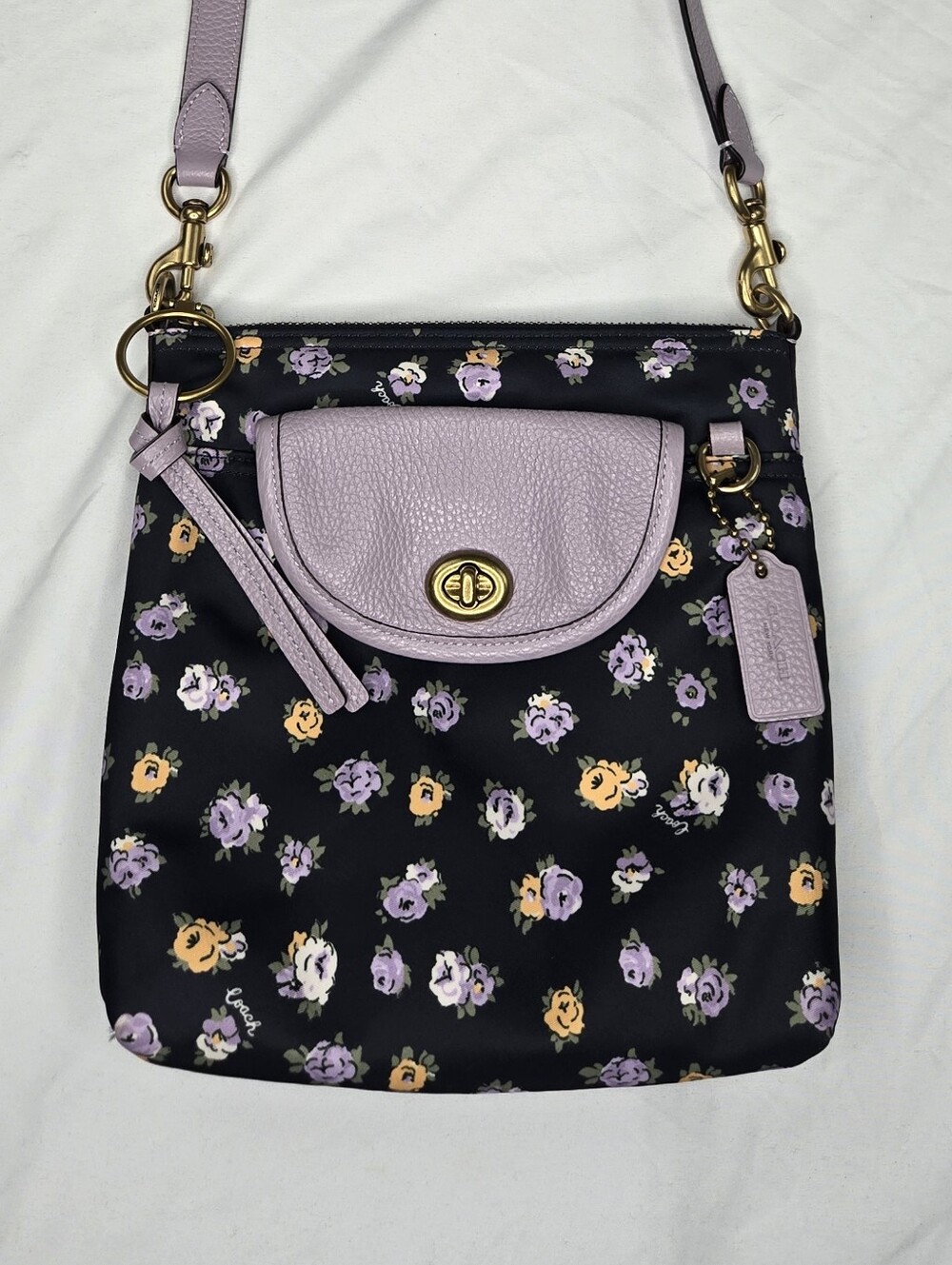 COACH 3052 Vintage Rose Floral Cargo Crossbody Bag Black Lavender